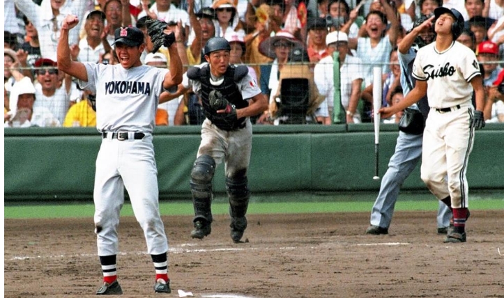 横浜高校の松坂大輔投手が、高校野球の決勝戦でノーヒットノーランを達成