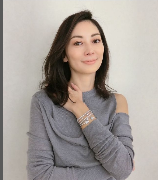 伊東美咲さん