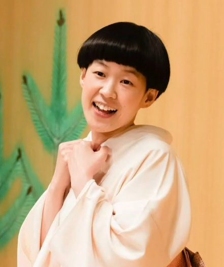 桂 二葉さん